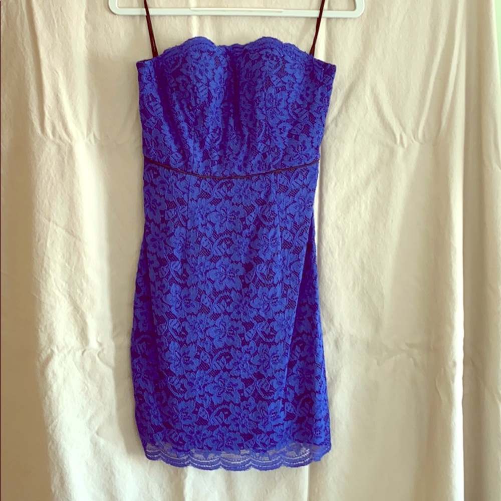 Diane Von Furstenberg mini strapless lace dress
